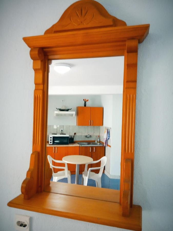 Vila Umicevic Hotell Bijela Exteriör bild