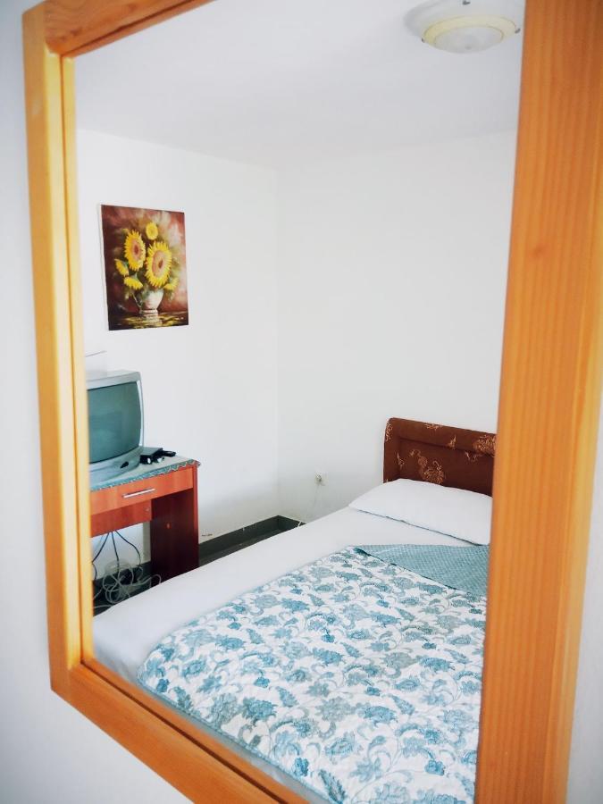 Vila Umicevic Hotell Bijela Exteriör bild